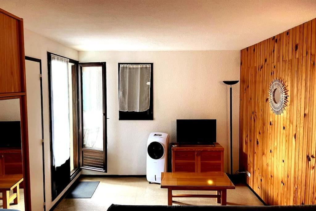 St-Pierre-La-Mer, Bel Appartement A Dans Residence Avec Piscine Et Tennis Entre 5 Et 10 Min De La Plage Fleury  Dış mekan fotoğraf